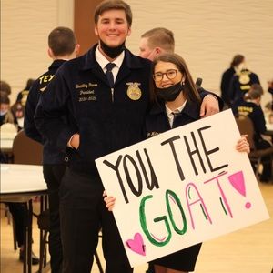 Meet your Posher, Raina